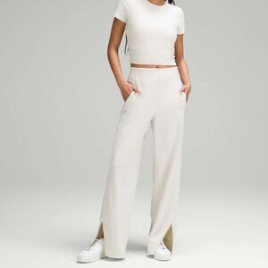 Lululemon Women's Pant Stretch Woven High-Rise Wide-Leg Bone pockets Small